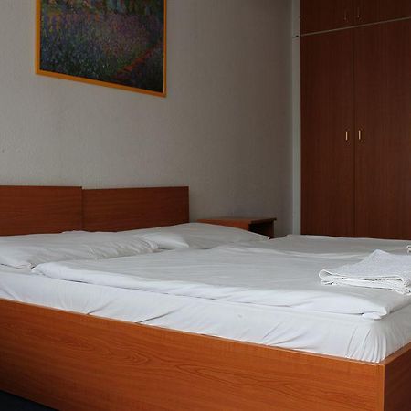 Romai Hotel Budapesta Exterior foto